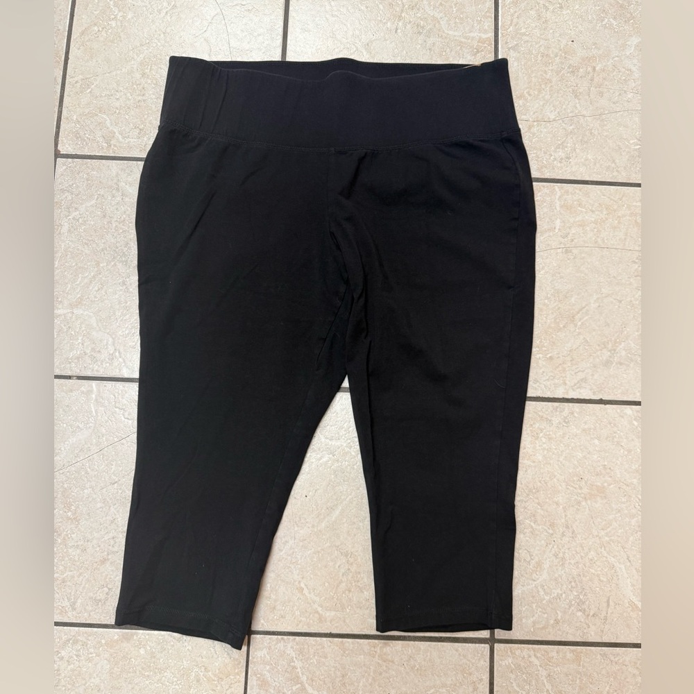 Livi Active Women’s Plus Size 22/24 Black Cropped Athleisure Leggings